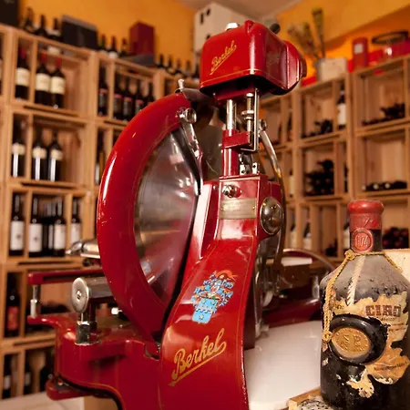Ristorante Groven 호텔 *