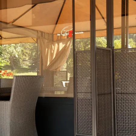 호텔 Ristorante Groven 로스탈로